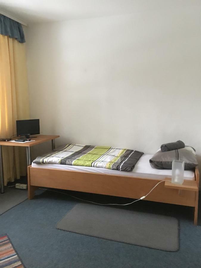 Zimmerfrei Wuppertal Kronenberg Buitenkant foto